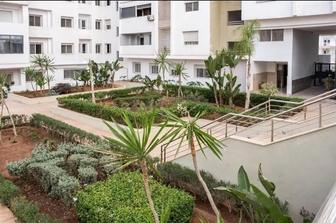 Chic City Escape With Pool, Walk To Everything! Agadir Maroc